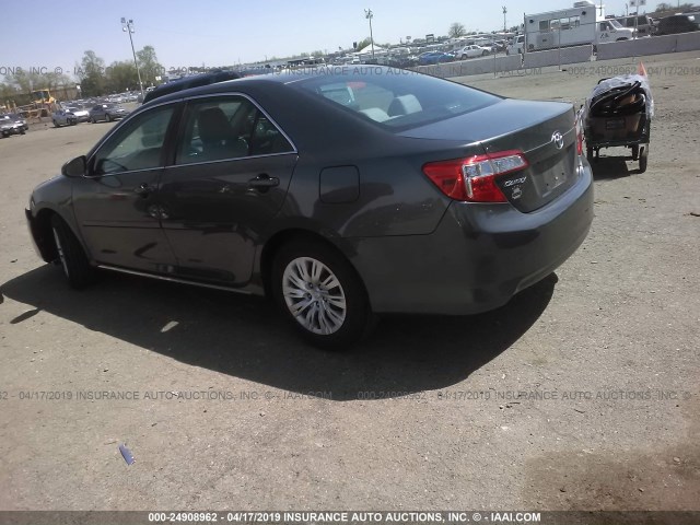 4T4BF1FK6ER396264 - 2014 TOYOTA CAMRY L/SE/LE/XLE 灰色 照片 3