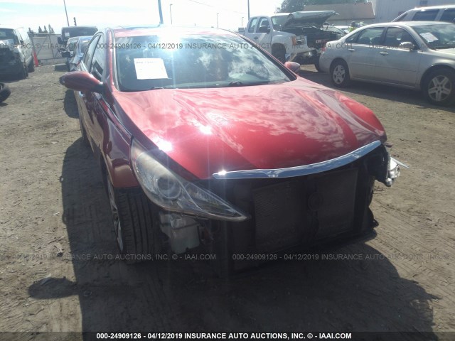 5NPEC4AC1BH090228 - 2011 HYUNDAI SONATA SE/LIMITED RED photo 6