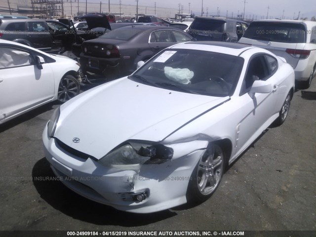 KMHHN65F56U189794 - 2006 HYUNDAI TIBURON GT/SE/GT LIMITED WHITE photo 2