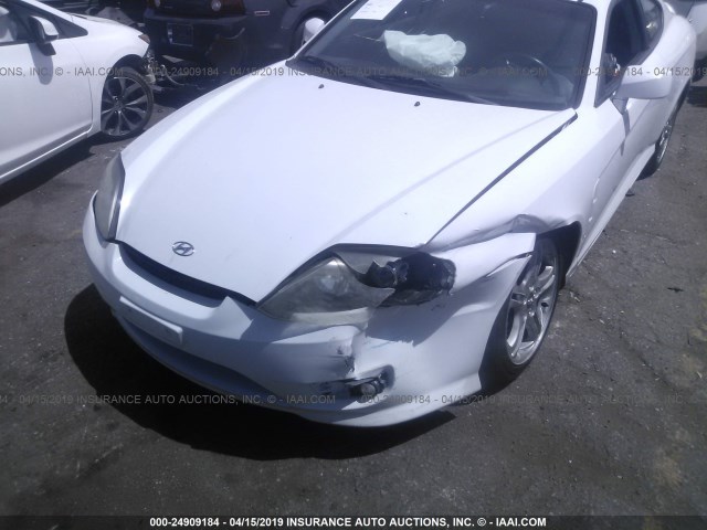 KMHHN65F56U189794 - 2006 HYUNDAI TIBURON GT/SE/GT LIMITED WHITE photo 6