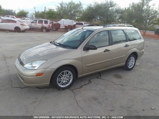 1FAHP36322W177480 - 2002 FORD FOCUS SE/SE COMFORT/ZTW/SE SPRT GOLD photo 2