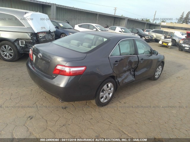 4T1BK46K37U049596 - 2007 TOYOTA CAMRY NEW GENERAT LE/XLE/SE GRAY photo 4