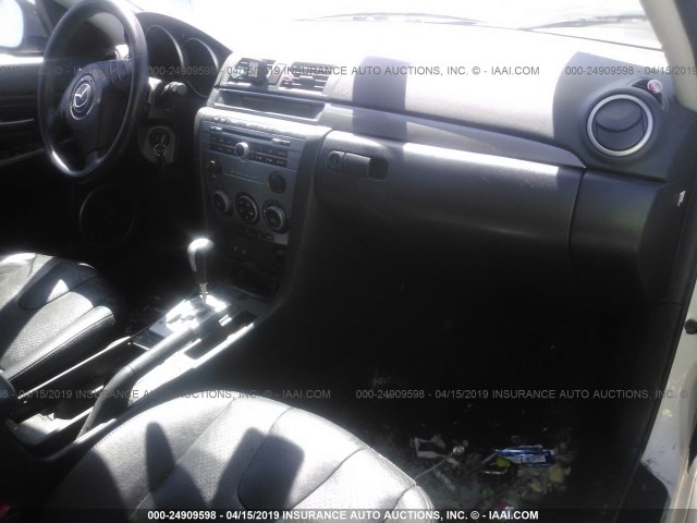 JM1BK323471622925 - 2007 MAZDA 3 S WHITE photo 5