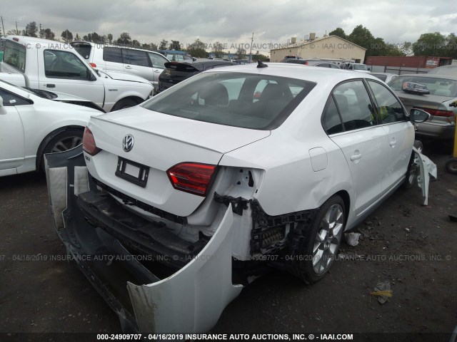 3VW4T7AJ0EM275992 - 2014 VOLKSWAGEN JETTA GLI WHITE photo 4