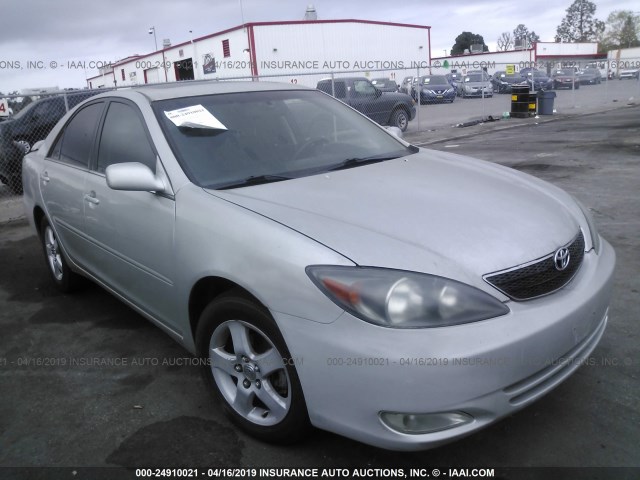 4T1BE32K73U747257 - 2003 TOYOTA CAMRY LE/XLE/SE SILVER photo 1