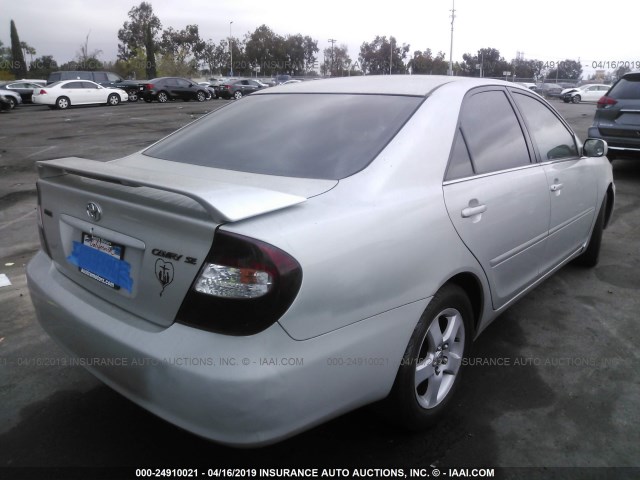 4T1BE32K73U747257 - 2003 TOYOTA CAMRY LE/XLE/SE SILVER photo 4