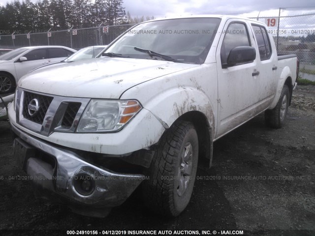 1N6AD0EV0AC448085 - 2010 NISSAN FRONTIER CREW CAB SE/LE/NISMO WHITE photo 2