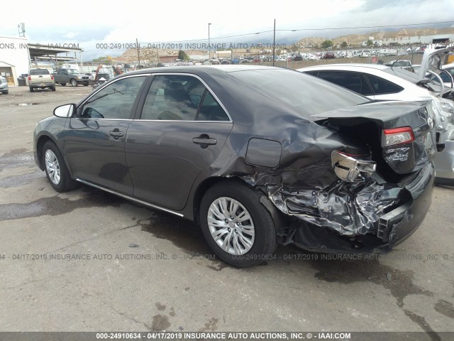 4T4BF1FK5DR332361 - 2013 TOYOTA CAMRY L/SE/LE/XLE GRAY photo 3
