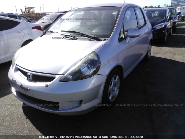 JHMGD38477S050712 - 2007 HONDA FIT SILVER photo 2