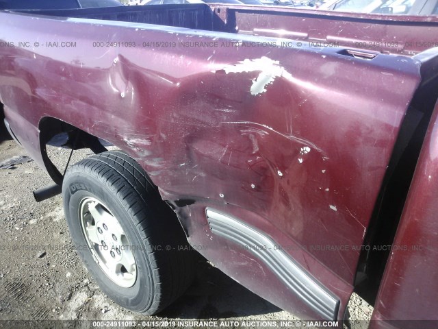 2GCEC19T411121295 - 2001 CHEVROLET SILVERADO C1500 MAROON photo 6