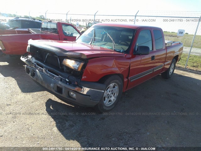 2GCEC19V951292776 - 2005 CHEVROLET SILVERADO C1500 RED photo 2