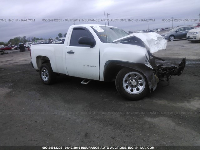 1GCNCPEX7CZ305586 - 2012 CHEVROLET SILVERADO C1500 WHITE photo 1