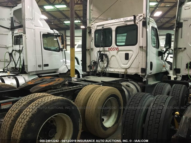 1FUGGBDV3ELFN9555 - 2014 FREIGHTLINER CASCADIA 113  Unknown photo 4