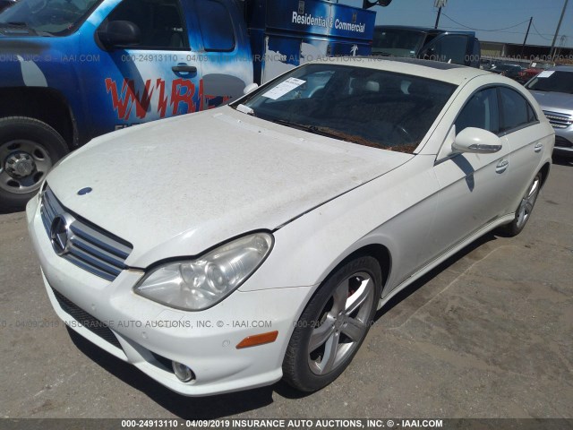 WDDDJ72X08A116764 - 2008 MERCEDES-BENZ CLS 550 WHITE photo 2