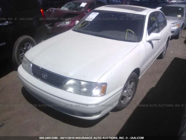 4T1BF18B8WU250022 - 1998 TOYOTA AVALON XL/XLS WHITE photo 2