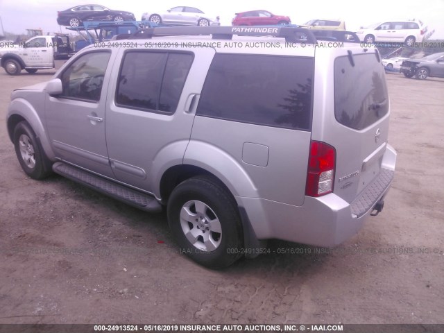 5N1AR18W56C662362 - 2006 NISSAN PATHFINDER LE/SE/XE SILVER photo 3