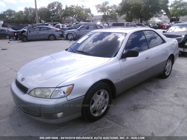 JT8BF28G3Y0278566 - 2000 LEXUS ES 300 SILVER photo 2