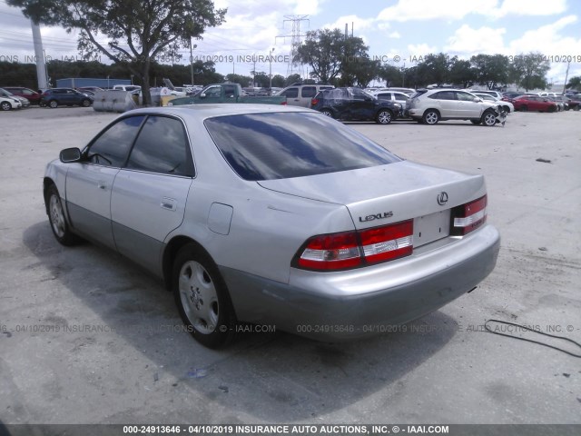 JT8BF28G3Y0278566 - 2000 LEXUS ES 300 SILVER photo 3