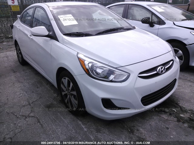 KMHCT4AE3HU373930 - 2017 HYUNDAI ACCENT SE WHITE photo 1