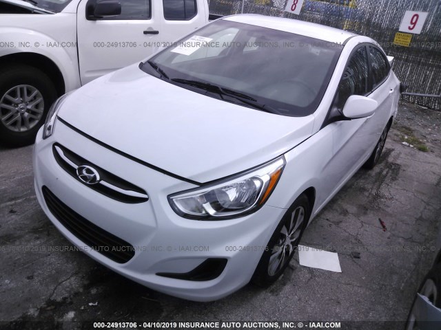 KMHCT4AE3HU373930 - 2017 HYUNDAI ACCENT SE WHITE photo 2