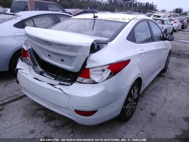 KMHCT4AE3HU373930 - 2017 HYUNDAI ACCENT SE WHITE photo 4