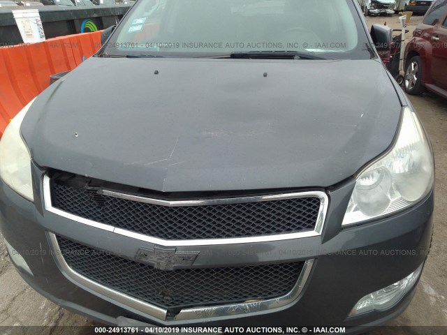 1GNEV23D49S168363 - 2009 CHEVROLET TRAVERSE LT GRAY photo 6