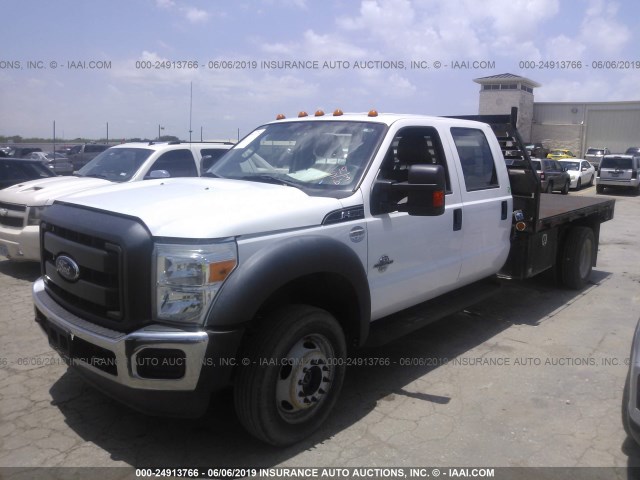 1FD0W5HT2DEA84286 - 2013 FORD F550 WHITE photo 2