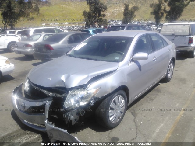 4T4BF3EK2BR169615 - 2011 TOYOTA CAMRY SE/LE/XLE SILVER photo 2