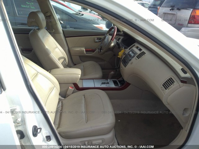 KMHFC46F77A172434 - 2007 HYUNDAI AZERA SE/LIMITED WHITE photo 5