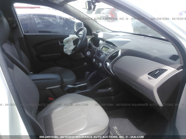 KM8JU3AC4BU157475 - 2011 HYUNDAI TUCSON GLS/LIMITED 白色 照片 5
