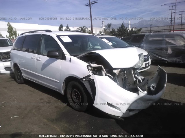 5TDZK23C67S018383 - 2007 TOYOTA SIENNA CE/LE WHITE photo 1