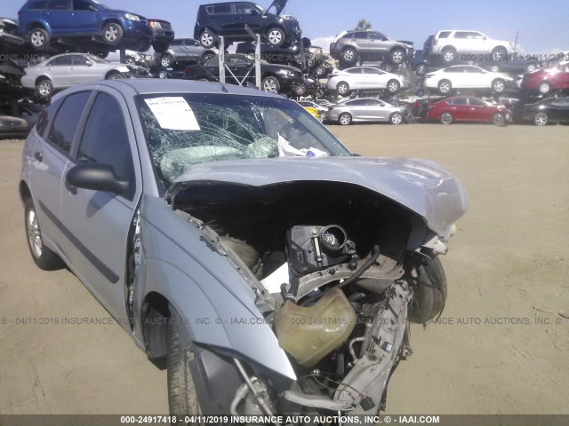 3FAFP37333R175084 - 2003 FORD FOCUS ZX5 SILVER photo 1