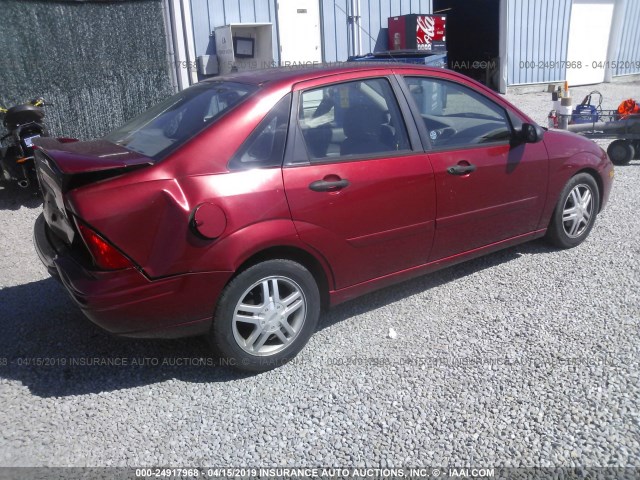 1FAFP34371W204536 - 2001 FORD FOCUS RED photo 4