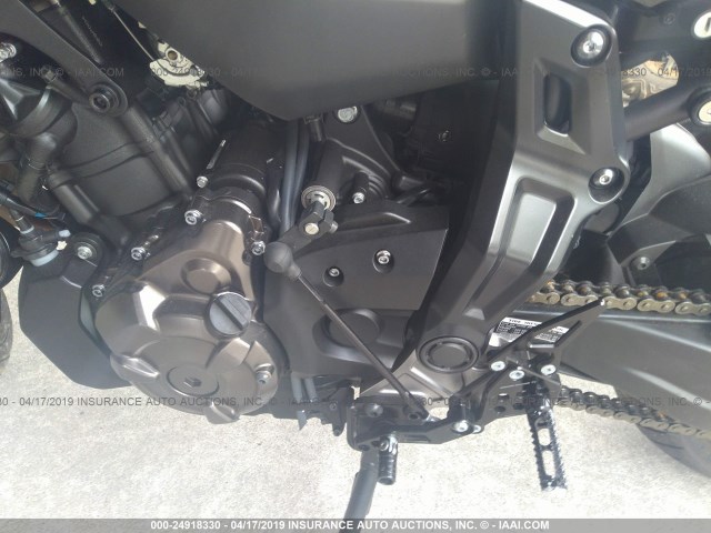 JYARM06E9GA005289 - 2016 YAMAHA FZ07 BLACK photo 9