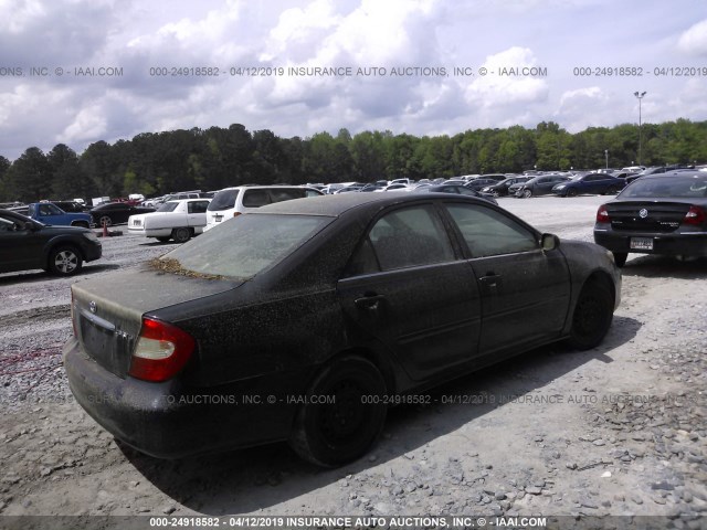 4T1BE32K32U019885 - 2002 TOYOTA CAMRY LE/XLE/SE BLACK photo 4