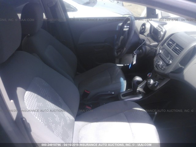 1G1JA5SH8C4211468 - 2012 CHEVROLET SONIC LS BLACK photo 5