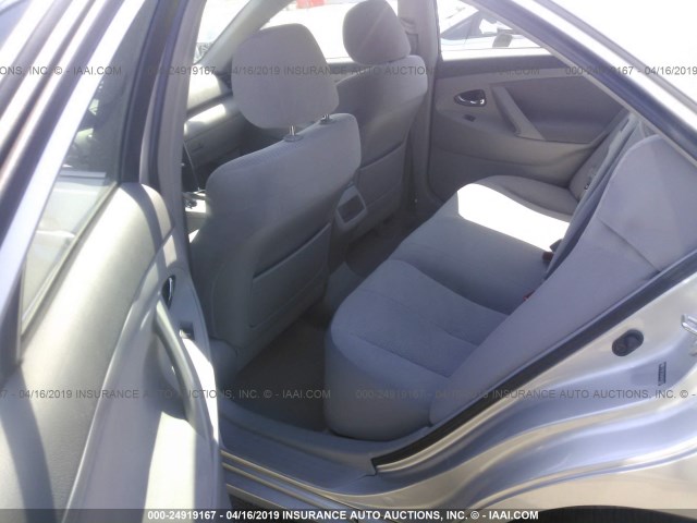 4T1BF3EK6AU061698 - 2010 TOYOTA CAMRY SE/LE/XLE SILVER photo 8