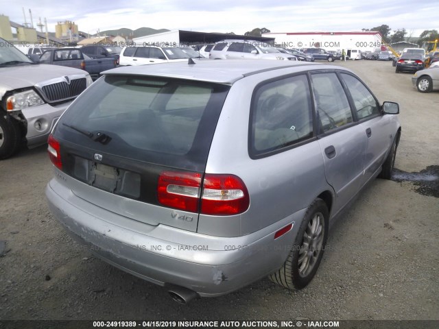 YV1VW27504F057359 - 2004 VOLVO V40 1.9T SILVER photo 4