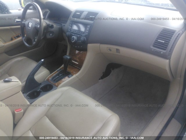 JHMCN36405C018108 - 2005 HONDA ACCORD HYBRID GOLD photo 5