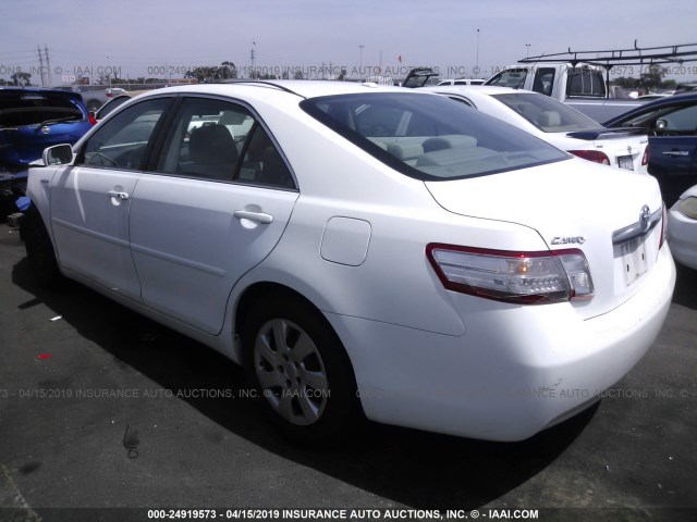 4T1BB3EK5BU133861 - 2011 TOYOTA CAMRY HYBRID WHITE photo 3