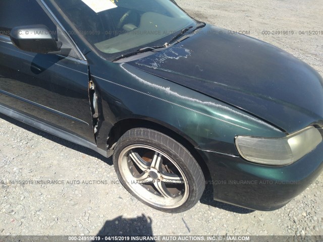 1HGCF86621A041930 - 2001 HONDA ACCORD VALUE GREEN photo 6