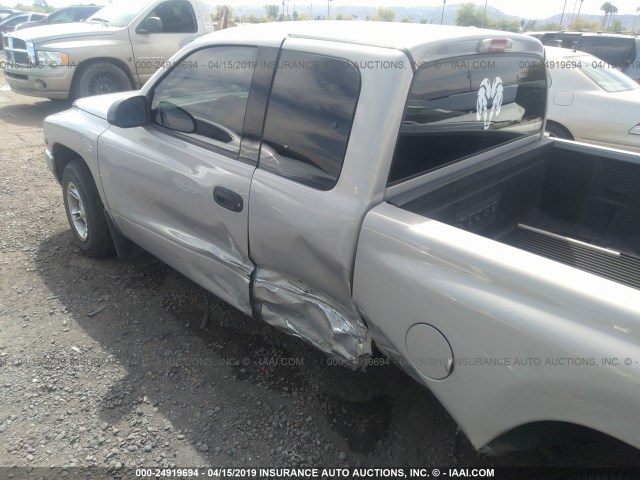 1B7GL22XXYS691761 - 2000 DODGE DAKOTA SILVER photo 6