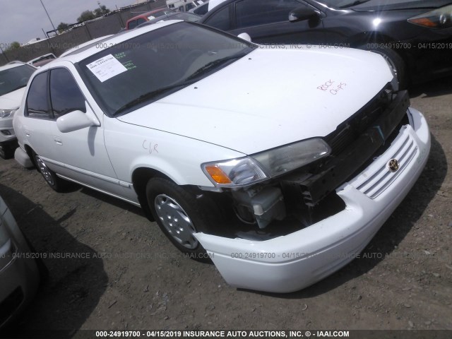 4T1BG22K6VU821632 - 1997 TOYOTA CAMRY CE/LE/XLE 白色 照片 1