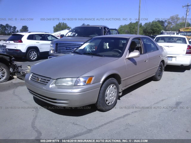 4T1BG22K9WU372240 - 1998 TOYOTA CAMRY CE/LE/XLE 锡色 照片 2