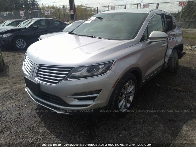 5LMTJ2AH8FUJ14624 - 2015 LINCOLN MKC SILVER photo 2