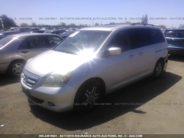 5FNRL38775B021051 - 2005 HONDA ODYSSEY EXL SILVER photo 2