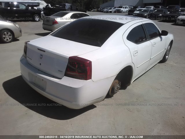 2B3KA43GX6H234237 - 2006 DODGE CHARGER SE/SXT WHITE photo 4