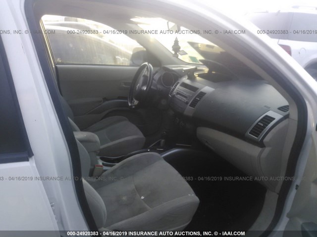JA4MS31X97Z003830 - 2007 MITSUBISHI OUTLANDER ES/LS 白色 照片 5