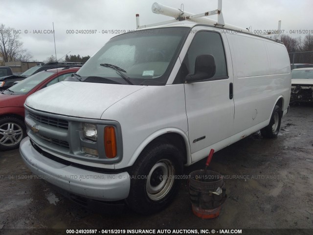 1GCEG15W6Y1117950 - 2000 CHEVROLET EXPRESS G1500  WHITE photo 2