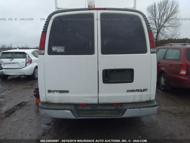 1GCEG15W6Y1117950 - 2000 CHEVROLET EXPRESS G1500  WHITE photo 8